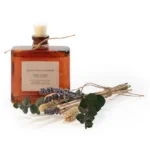 About this product In order to capture the natural beauty of our favorite dried floral stems, we have mixed them in with classic diffuser reeds to create a fragrance diffuser that is both functional and gorgeous! A classic and sophisticated fragrance to fill your home with a modern scent, while the floral stems will add natural beauty. Reed Bouquet ships in acetate box, attached to bottle. Always hand filled in California. 7 fluid ounces. Fragrance notes: Top: cool calone, crushed lavender leaves, aquatic notes. Middle: white eucalyptus, wild lavender, rose. Base: crystal amber, sheer musk, teakwood. Details • Made in United States • Dimensions: 15″ x 15″ x 15″ (38.1 x 38.1 x 38.1 cm) • Weight: 1.5 lb (0.7 kg)